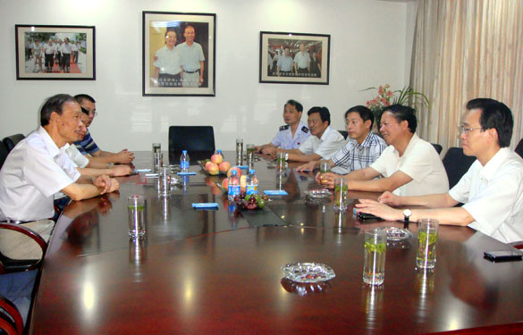 常州市国税局局长李兆贵一行来大宝娱乐集团调研