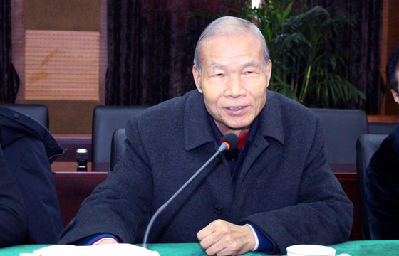 溧阳市市长徐华勤一行来大宝娱乐电缆新春走访