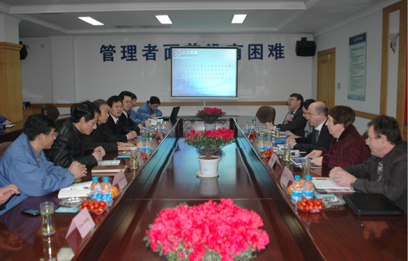 俄罗斯核动力康采恩股份公司向导一行来大宝娱乐旅行会见