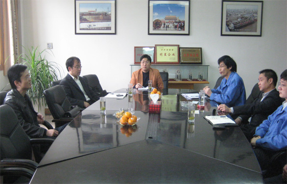 溧阳市委、常委组织部部长杨琪来大宝娱乐慰问科技人才