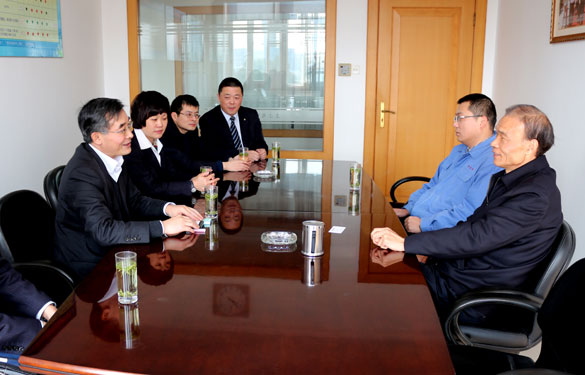 中国建设银行常州分行行长尹家健一行来大宝娱乐集团走访