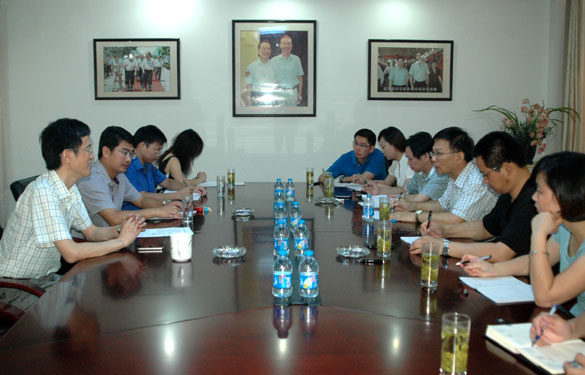 江苏省社会科学院天下经济研究所所长田伯平来大宝娱乐集团调研