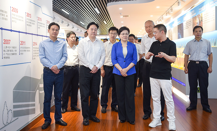 江苏省委常委、南京市委书记韩立明来大宝娱乐电缆调研